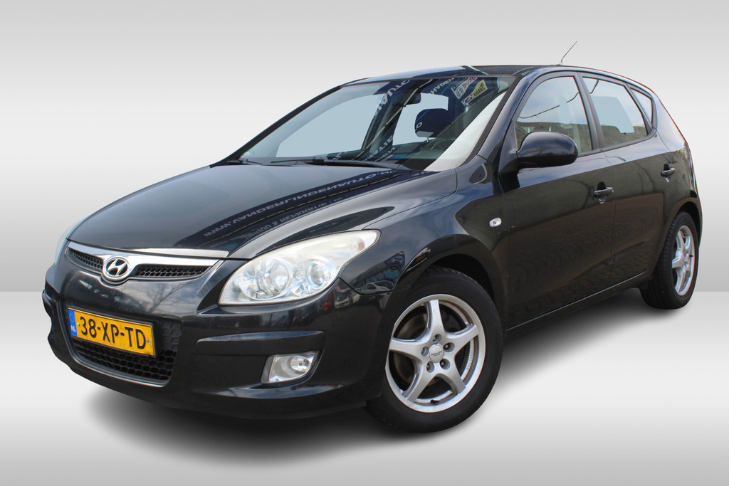 Hyundai i30 1.6 CRDi Dynamic 52618146-0.jpg | Van der Linden Auto