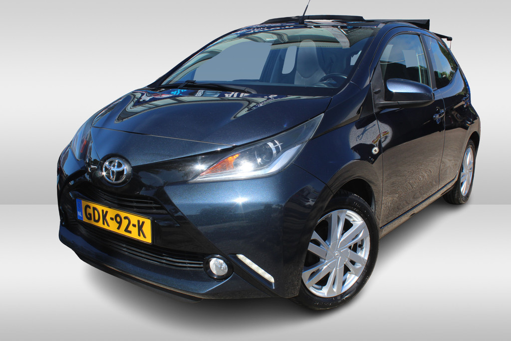Toyota Aygo 1.0 VVT-i x 54771857-0.jpg | Van der Linden Auto